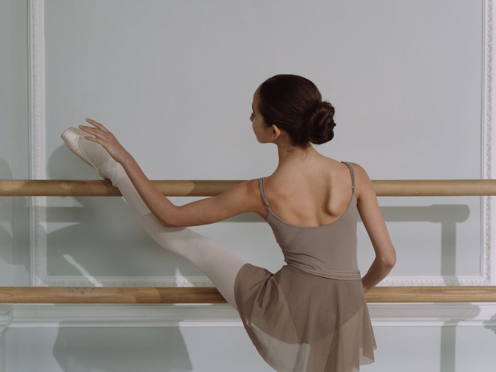 Ballet 101: The Complete Beginner&rsquo;s Guide to Self-Learning