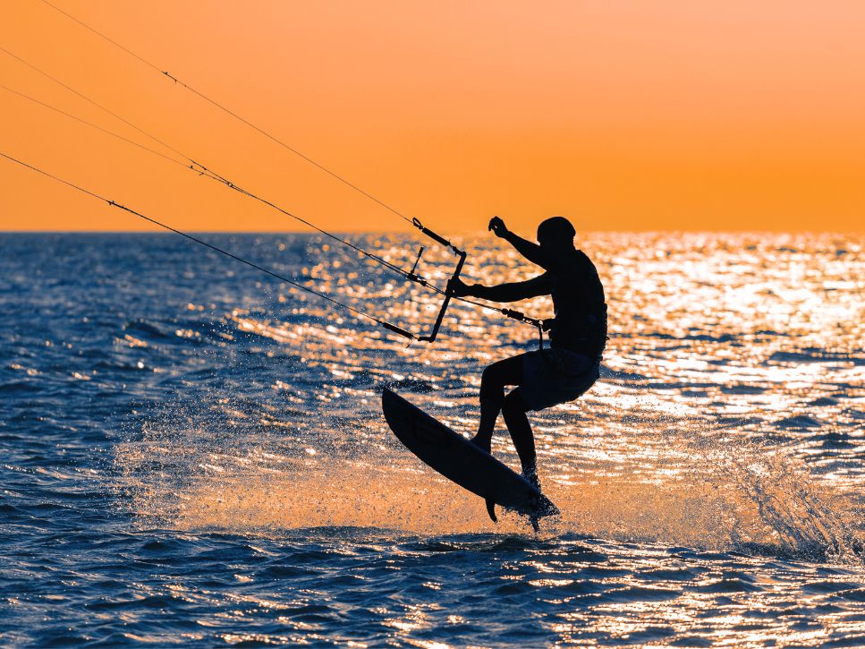Kiteboarding Solo: Mastering the Waves on Your Own